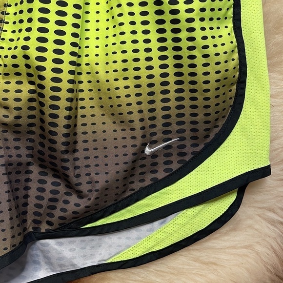 Nike‎ Shorts - Picture 3 of 8